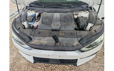 Kia EV9 GT LINE | 4X4 - автомобили, коли, обяви за нови и употребявани 11