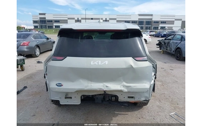 Kia EV9 Light Long Range - автомобили, коли, обяви за нови и употребявани 13