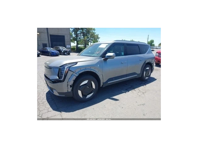 Kia EV9 Wind - автомобили, коли, обяви за нови и употребявани 0