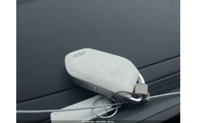 Kia EV9 Wind - автомобили, коли, обяви за нови и употребявани 9