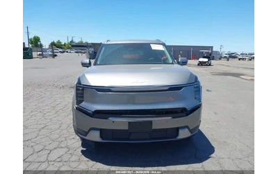 Kia EV9 Wind - автомобили, коли, обяви за нови и употребявани 10