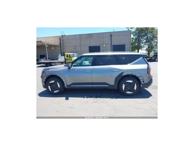 Kia EV9 Wind - автомобили, коли, обяви за нови и употребявани 12
