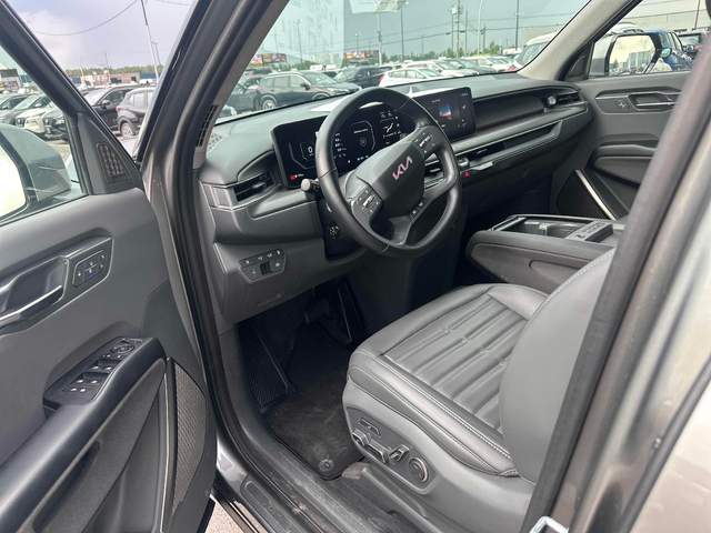 Kia EV9 AWD - автомобили, коли, обяви за нови и употребявани 4