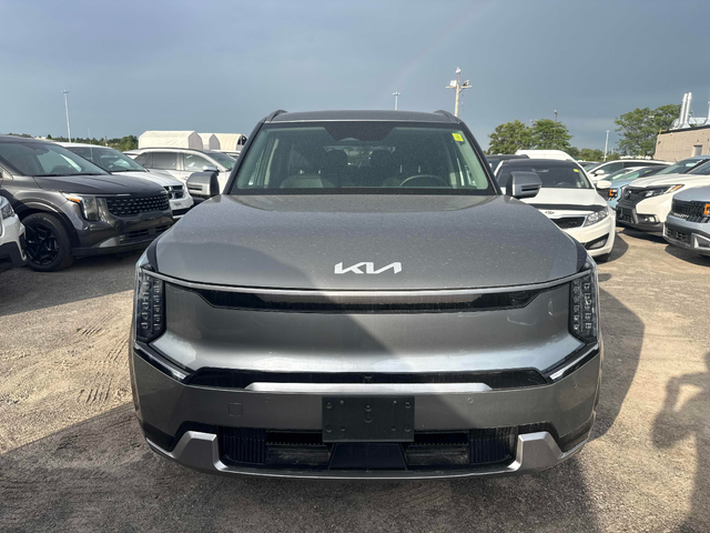 Kia EV9 AWD - автомобили, коли, обяви за нови и употребявани 5