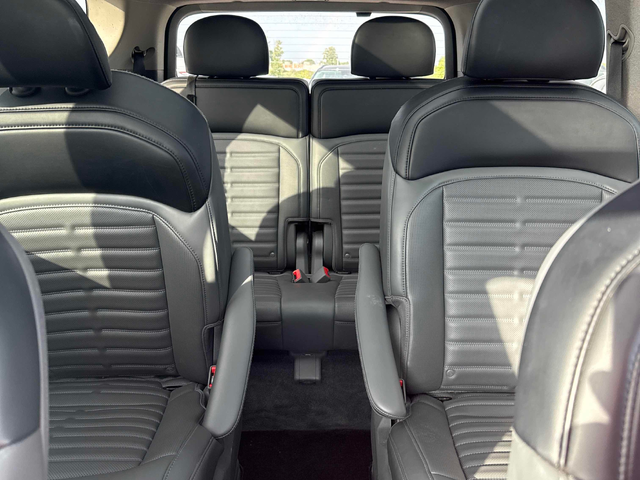Kia EV9 AWD - автомобили, коли, обяви за нови и употребявани 9