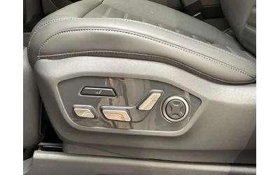 Kia EV9 Land w/Premium Package | LEATHER | SUNROOF | 360 C All Wheel Drive - автомобили, коли, обяви за нови и употребявани 13