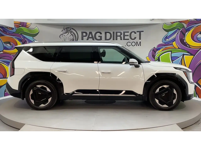 Kia EV9 Land w/Premium Package | LEATHER | SUNROOF | 360 C All Wheel Drive - автомобили, коли, обяви за нови и употребявани 8