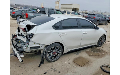 kia-forte-1-6l-4-front-wheel-drive - 2