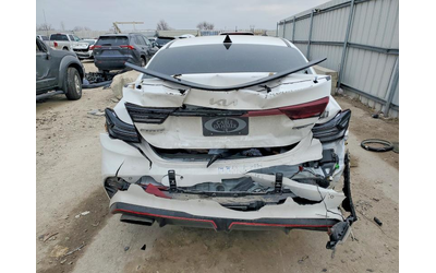 kia-forte-1-6l-4-front-wheel-drive - 5