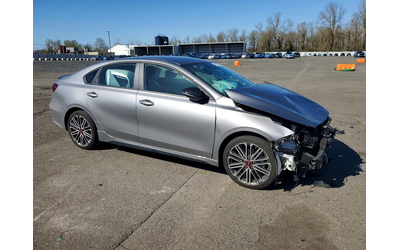 kia-forte-1-6l-4-front-wheel-drive - 4