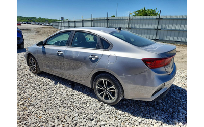 kia-forte-2-0l-4-front-wheel-drive - 1