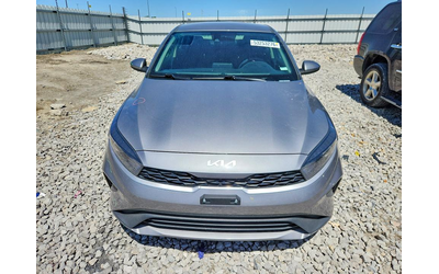 kia-forte-2-0l-4-front-wheel-drive - 4