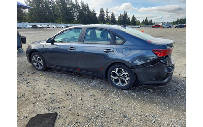 kia-forte-2-0l-4-front-wheel-drive - 2