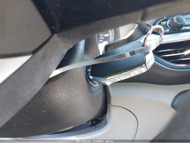 Kia Forte 2.0L I-4 DOHC, VVT, 147HP Front Wheel Drive - автомобили, коли, обяви за нови и употребявани 10