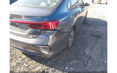 Kia Forte 2.0L I-4 DOHC, VVT, 147HP Front Wheel Drive - автомобили, коли, обяви за нови и употребявани 11