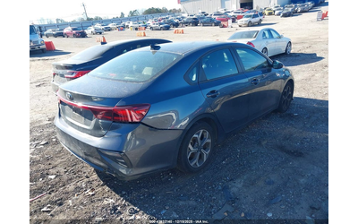 kia-forte-2-0l-i-4-dohc-vvt-147hp-front-wheel-drive - 3