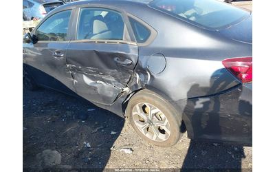 kia-forte-2-0l-i-4-dohc-vvt-147hp-front-wheel-drive - 5