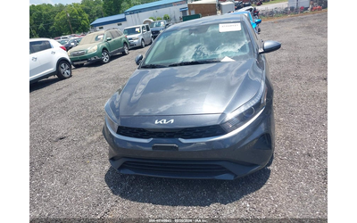 Kia Forte 2.0L I-4 DOHC, VVT, 147HP Front Wheel Drive - автомобили, коли, обяви за нови и употребявани 11