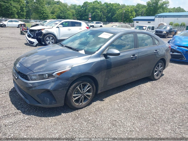 Kia Forte 2.0L I-4 DOHC, VVT, 147HP Front Wheel Drive - автомобили, коли, обяви за нови и употребявани 1