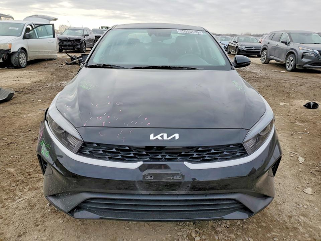 Kia Forte 2 L 4 Front-wheel Drive - автомобили, коли, обяви за нови и употребявани 4