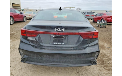 kia-forte-2-l-4-front-wheel-drive - 5