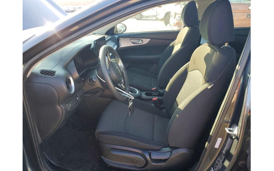 Kia Forte 2 L 4 Front-wheel Drive - автомобили, коли, обяви за нови и употребявани 6