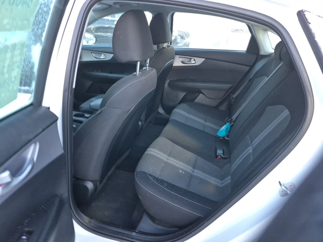 Kia Forte * LX * CARFAX * ЦЕНА ДО БГ - автомобили, коли, обяви за нови и употребявани 8