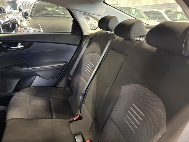 Kia Forte EX IVT|ALLOYS|SUNROOF|BACKCAM|HEATEDSEATS|CARPLAY| Front Wheel Drive - автомобили, коли, обяви за нови и употребявани 5