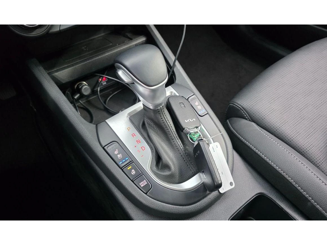 Kia K3 1.6 Prestige * НАЙ-ДОБРА ЦЕНА В БЪЛГАРИЯ* - автомобили, коли, обяви за нови и употребявани 8