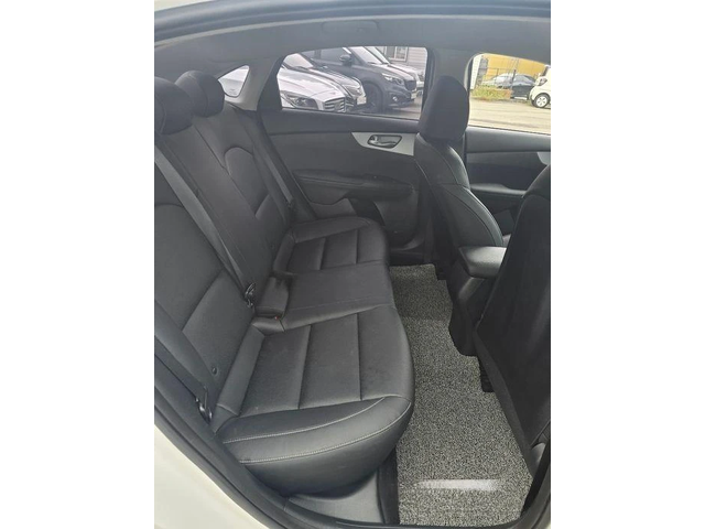 Kia K3 1.6 Trendy * НАЙ-ДОБРА ЦЕНА В БЪЛГАРИЯ* - автомобили, коли, обяви за нови и употребявани 10