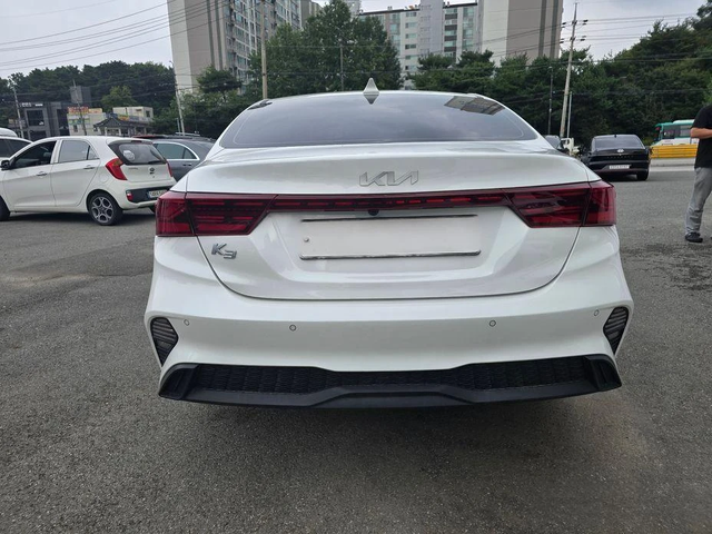 Kia K3 1.6 Trendy * НАЙ-ДОБРА ЦЕНА В БЪЛГАРИЯ* - автомобили, коли, обяви за нови и употребявани 3