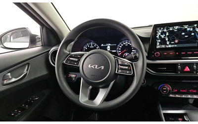 Kia K3 1.6 Trendy * НАЙ-ДОБРА ЦЕНА В БЪЛГАРИЯ* - автомобили, коли, обяви за нови и употребявани 12