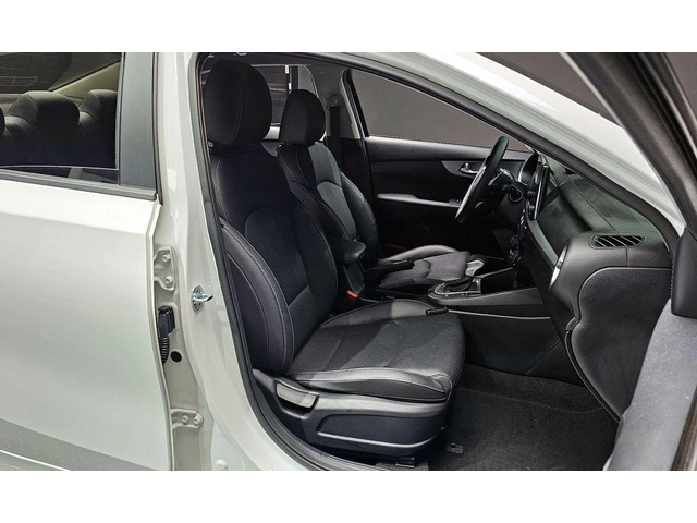 Kia K3 1.6 Trendy * НАЙ-ДОБРА ЦЕНА В БЪЛГАРИЯ* - автомобили, коли, обяви за нови и употребявани 8