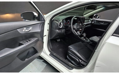 Kia K3 1.6 Trendy * НАЙ-ДОБРА ЦЕНА В БЪЛГАРИЯ* - автомобили, коли, обяви за нови и употребявани 9