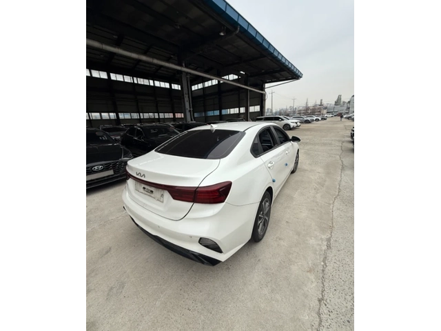 Kia K3 1.6 MPI - ОЧАКВАН ВНОС - автомобили, коли, обяви за нови и употребявани 2