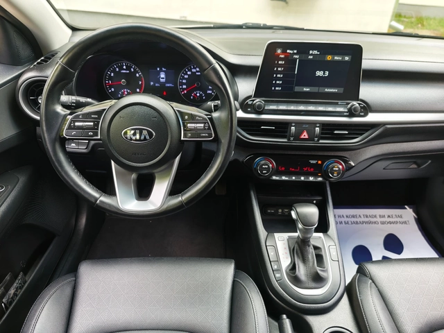 Kia K3 1.6 MPI - ГАЗ/БЕНЗИН - автомобили, коли, обяви за нови и употребявани 11