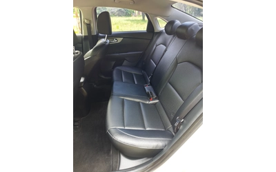 Kia K3 1.6 MPI - ГАЗ/БЕНЗИН - автомобили, коли, обяви за нови и употребявани 16