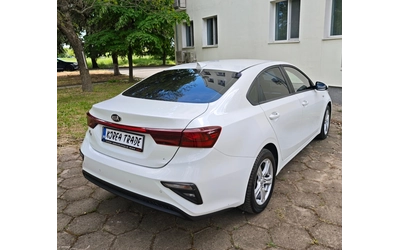 Kia K3 1.6 MPI - ГАЗ/БЕНЗИН - автомобили, коли, обяви за нови и употребявани 3