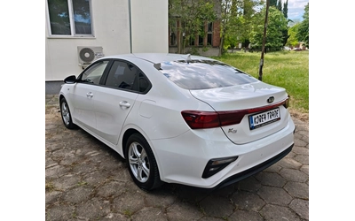 Kia K3 1.6 MPI - ГАЗ/БЕНЗИН - автомобили, коли, обяви за нови и употребявани 5