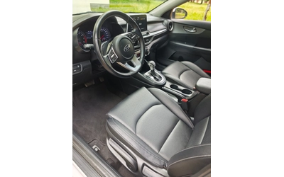 Kia K3 1.6 MPI - ГАЗ/БЕНЗИН - автомобили, коли, обяви за нови и употребявани 8