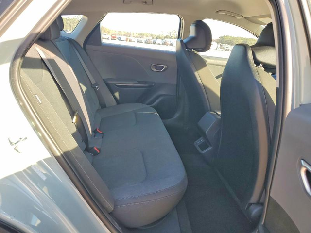 Kia K4 2.0L 4 Front Wheel Drive - автомобили, коли, обяви за нови и употребявани 10