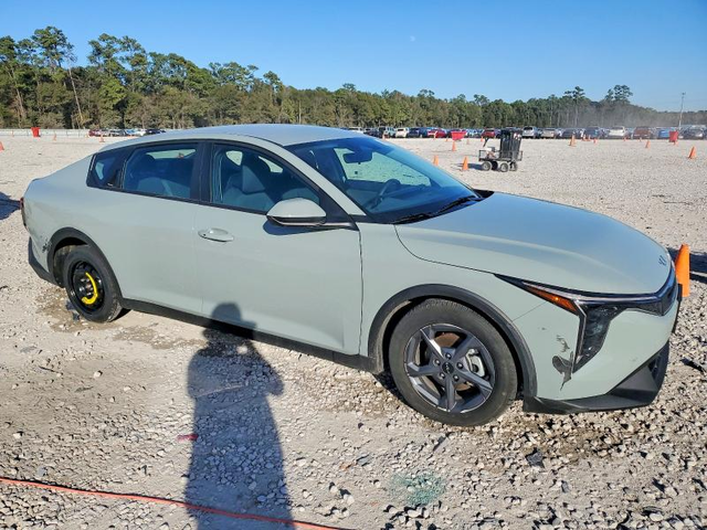 Kia K4 2.0L 4 Front Wheel Drive - автомобили, коли, обяви за нови и употребявани 4