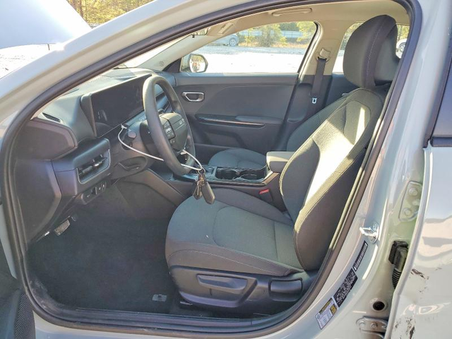 Kia K4 2.0L 4 Front Wheel Drive - автомобили, коли, обяви за нови и употребявани 7