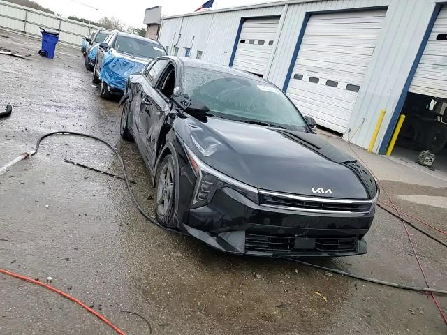 Kia K4 2.0L 4 FRONT WHEEL DRIVE - автомобили, коли, обяви за нови и употребявани 0