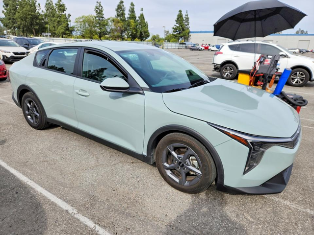 Kia K4 2.0L 4 FRONT WHEEL DRIVE - автомобили, коли, обяви за нови и употребявани 3