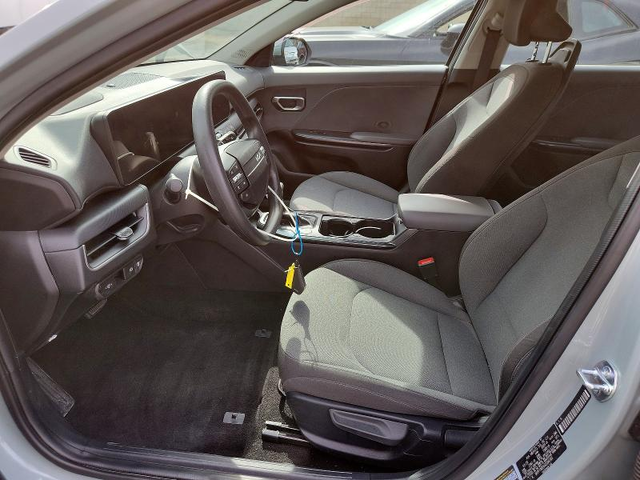 Kia K4 2.0L 4 FRONT WHEEL DRIVE - автомобили, коли, обяви за нови и употребявани 6