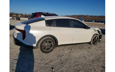 kia-k4-2-0l-4-front-wheel-drive - 2