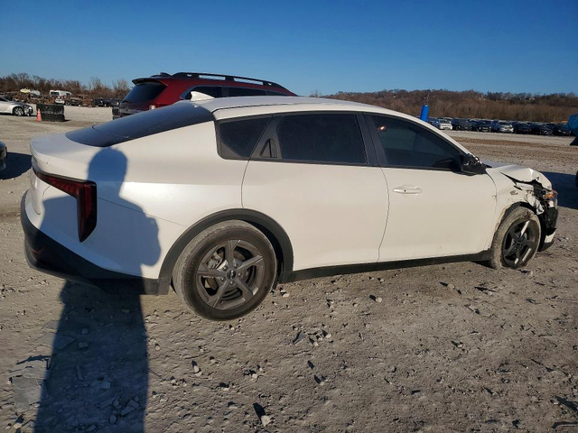 Kia K4 2.0L 4 Front Wheel Drive - автомобили, коли, обяви за нови и употребявани 2