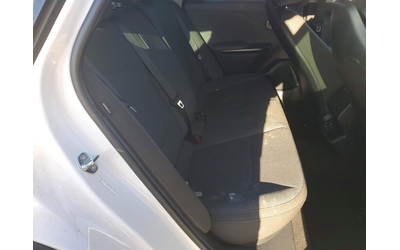 Kia K4 2.0L 4 Front Wheel Drive - автомобили, коли, обяви за нови и употребявани 9