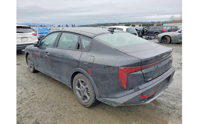 kia-k4-2-0l-4-front-wheel-drive - 1